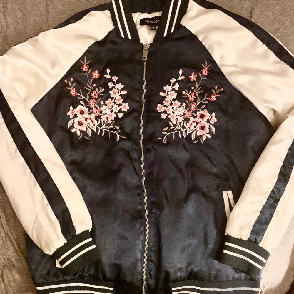 Satin Floral Womans Jacket. Size Large.